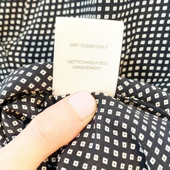 Joie Women’s 100% Silk Black White Window Pane Blouse V-Neck Pullover Size Small - Picture 8 of 8